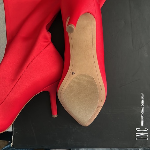 Red over the knee stretch boots - Picture 3 of 7